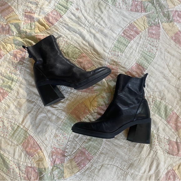 Zara Black Ankle Boots with Silver Zipper - Picture 2 of 7